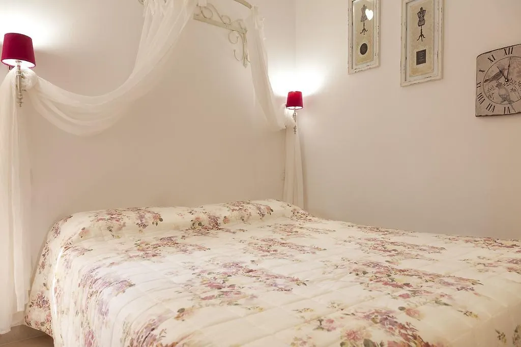 Guest House Acuario 3*, Торре-Гранде